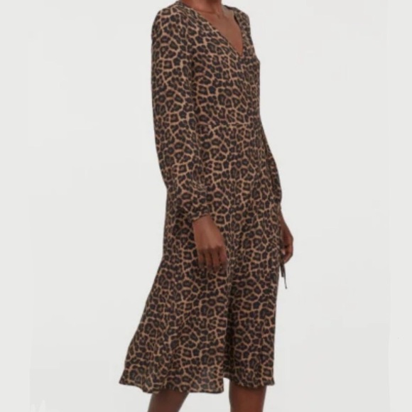 H&M | Leopard Wrap Midi Dress - Picture 1 of 7